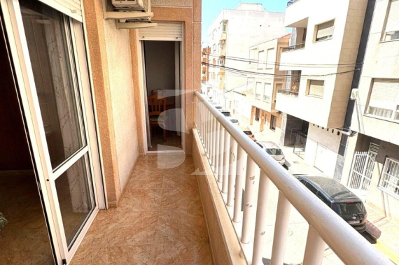 Апартамент - Продажа - TORREVIEJA - Centro