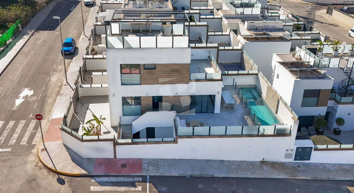 DOM RZĘDOWY · Odsprzedaż BENIJOFAR · 