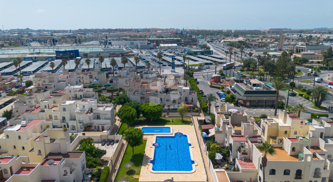 Бунгало · Продажа TORREVIEJA · Zona Carrefour