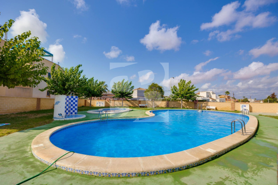 Bungalow - La Revente - TORREVIEJA - Zona Carrefour