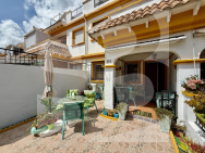 Adosado · Segunda Mano TORREVIEJA · Zona Carrefour