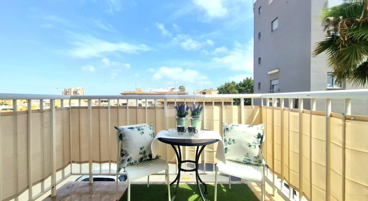 Апартамент · Продажа TORREVIEJA · Centro