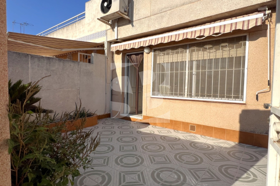 Adosado - Segunda Mano - TORREVIEJA - Zona Carrefour