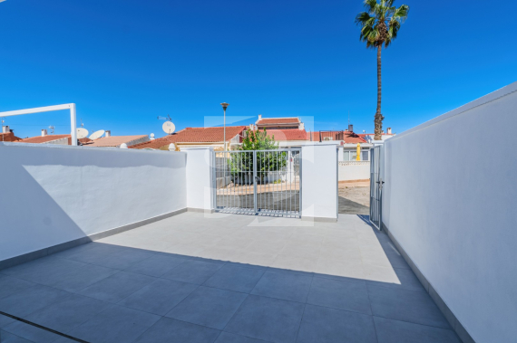 Chalet - Segunda Mano - TORREVIEJA - Zona Carrefour