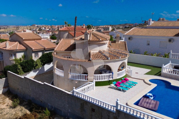 Chalet - Продажа - CIUDAD QUESADA - C. Quesada