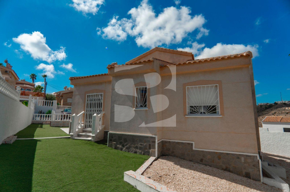 Chalet - Продажа - CIUDAD QUESADA - C. Quesada