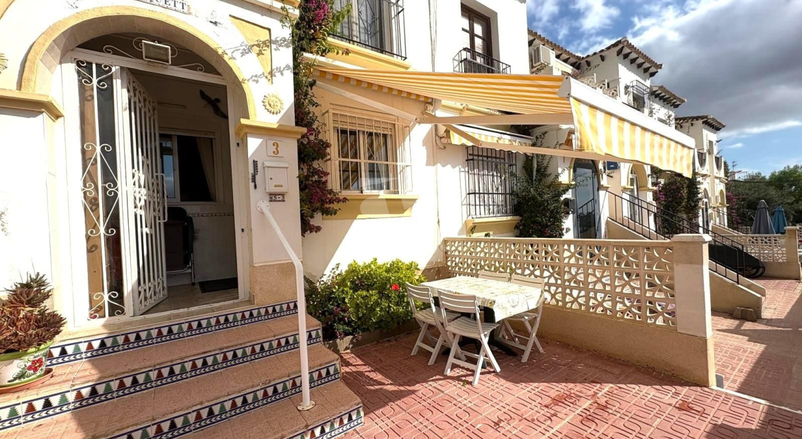 Bungalow · La Revente SAN MIGUEL DE SALINAS · Blue Lagoon