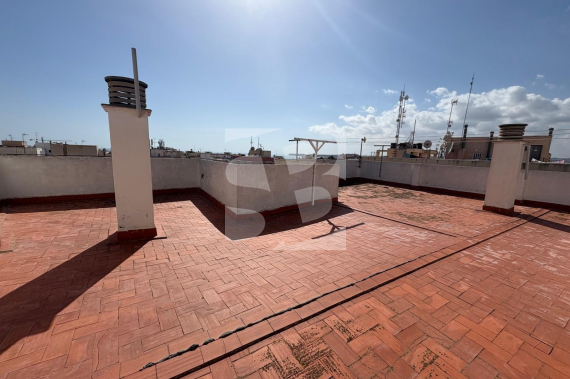 Апартамент - Продажа - TORREVIEJA -  Центр