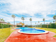 Row house · Resale TORREVIEJA · Carrefour Area