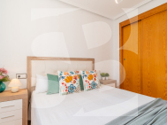 Row house · Resale TORREVIEJA · Carrefour Area