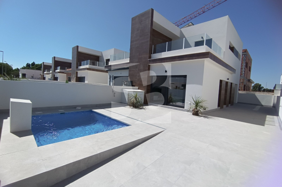 DOM RZĘDOWY - Nowo zbudowane - DAYA NUEVA - Centro