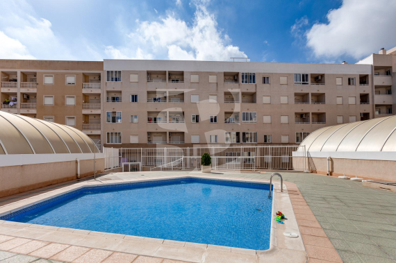 Апартамент - Продажа - TORREVIEJA -  Центр