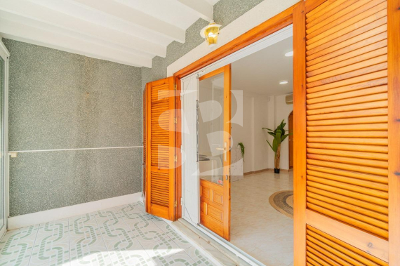 DOM RZĘDOWY - Odsprzedaż - TORREVIEJA - 