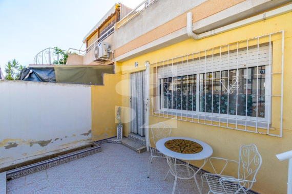 Смежный дом - Продажа - TORREVIEJA - Los Balcones