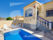 Chalet · Odsprzedaż LA MARINA · 