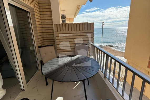 Апартамент - Продажа - TORREVIEJA - Centro