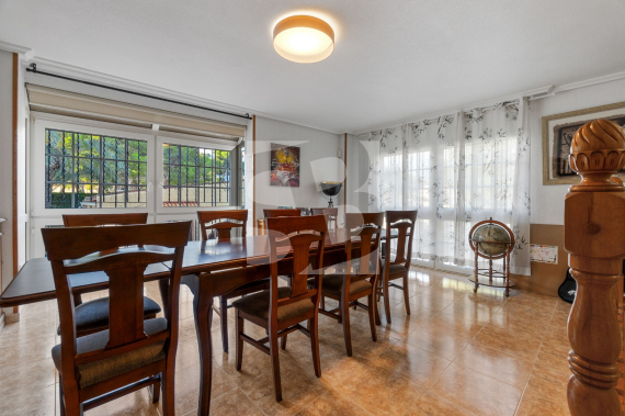 Chalet - Продажа - TORREVIEJA - Los Balcones