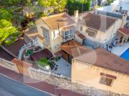 Chalet · Resale TORREVIEJA · Los Balcones