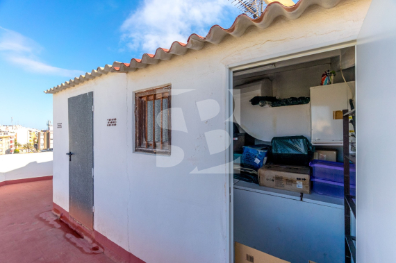 Апартамент - Продажа - TORREVIEJA -  Центр