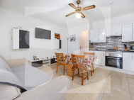 Mitoyen · La Revente TORREVIEJA · La siesta