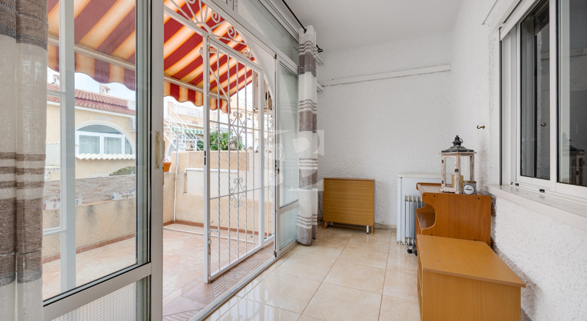 Mitoyen · La Revente TORREVIEJA · La siesta