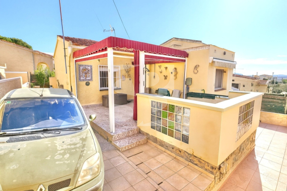 Villa - La Revente - ALICANTE - Urb. La Marina