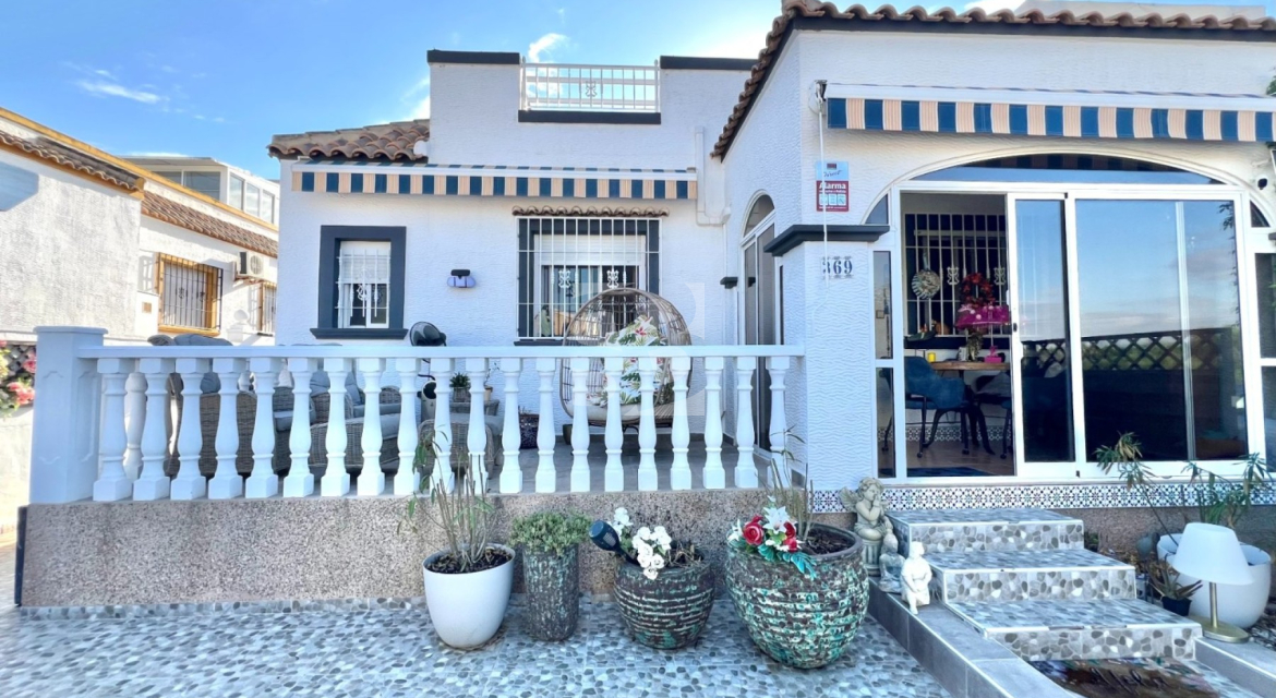 Villa · Segunda Mano ALICANTE · Urb. La Marina