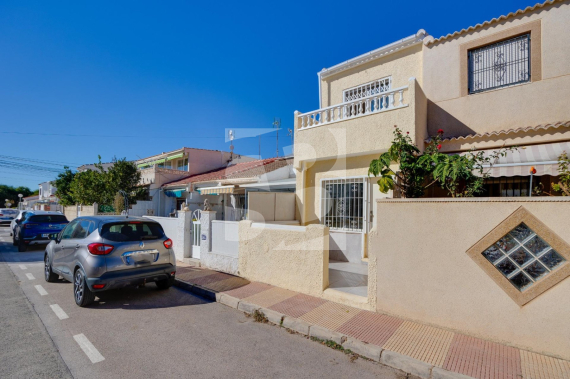 Adosado - Segunda Mano - TORREVIEJA - Zona Carrefour