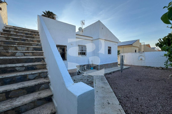 Villa - La Revente - TORREVIEJA - La Siesta - San Luis