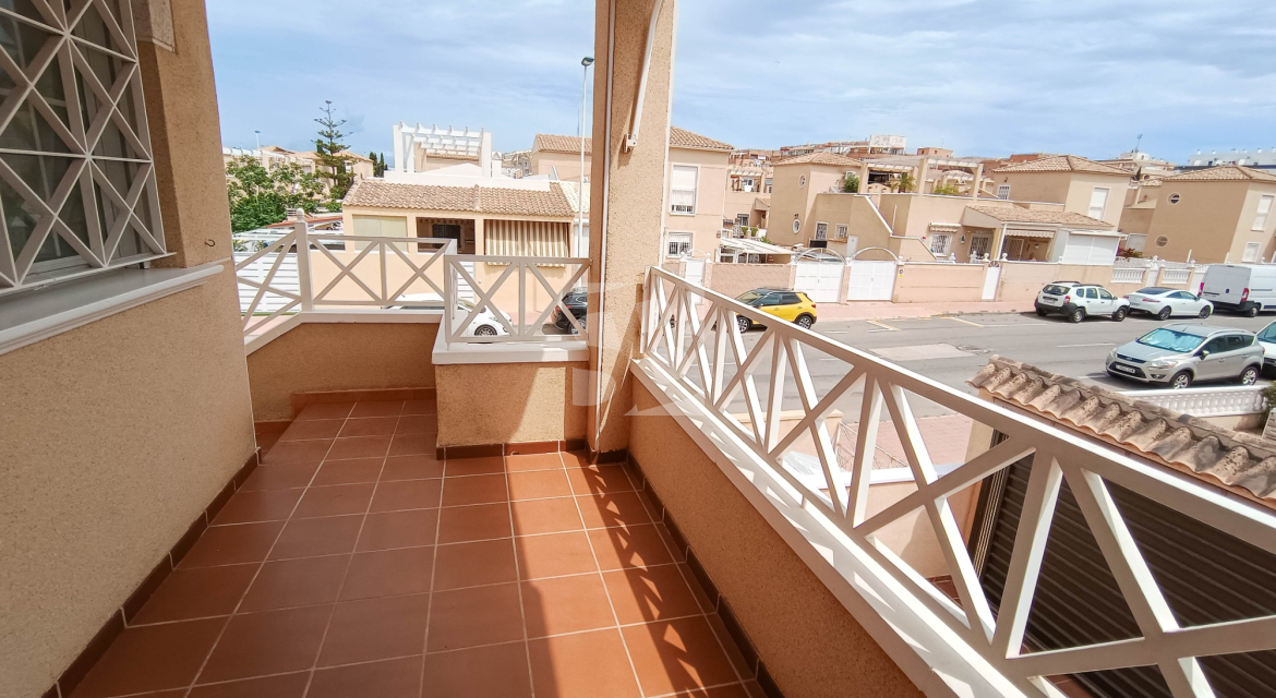 Bungalow · Resale TORREVIEJA · Zona Carrefour