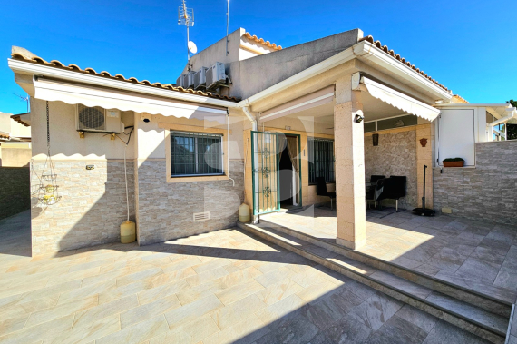 Chalet - La Revente - Torrevieja - Aguas Nuevas