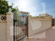 Detached house · Resale ORIHUELA COSTA · Punta Prima