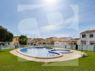 Detached house · Resale ORIHUELA COSTA · Punta Prima