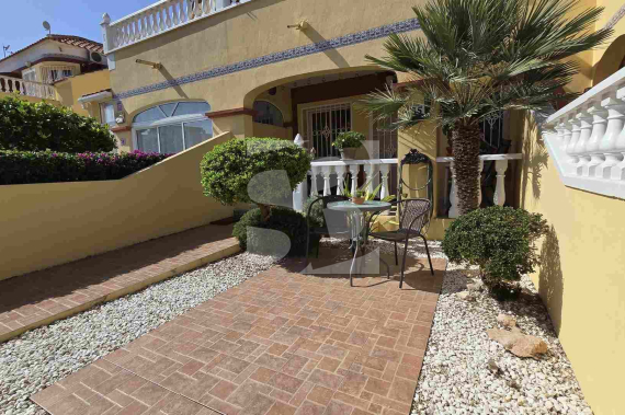Смежный дом - Продажа - TORREVIEJA - Zona Carrefour