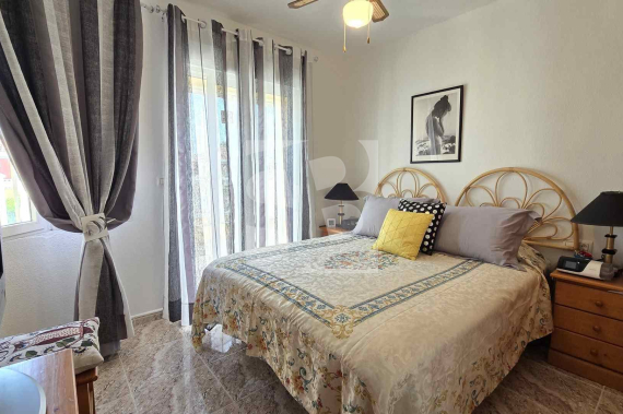 Смежный дом - Продажа - TORREVIEJA - Zona Carrefour