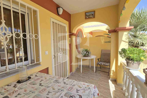 Смежный дом - Продажа - TORREVIEJA - Zona Carrefour
