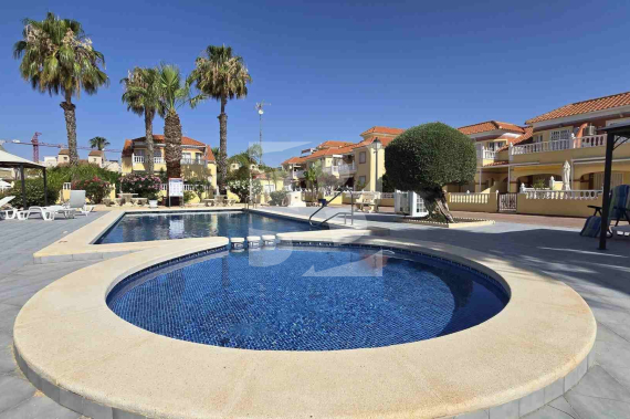 Row house - Resale - TORREVIEJA - Carrefour Area