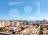 Bерхний этаж · Продажа TORREVIEJA · Nueva Torrevieja