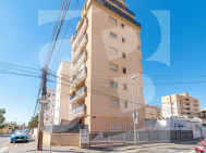 Bерхний этаж · Продажа TORREVIEJA · Nueva Torrevieja
