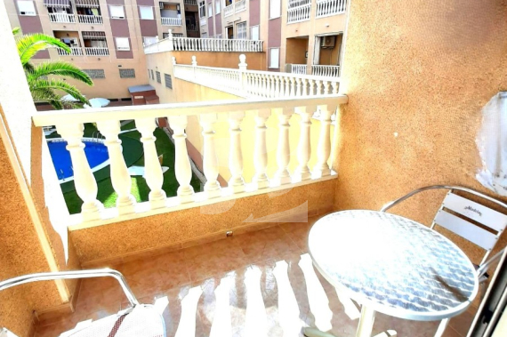 Apartment - Odsprzedaż - TORREVIEJA - Centro