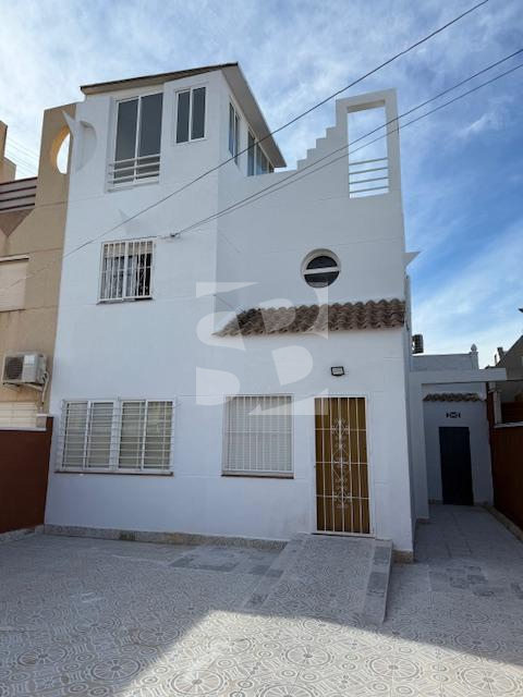 Смежный дом · Продажа TORREVIEJA · Zona Carrefour