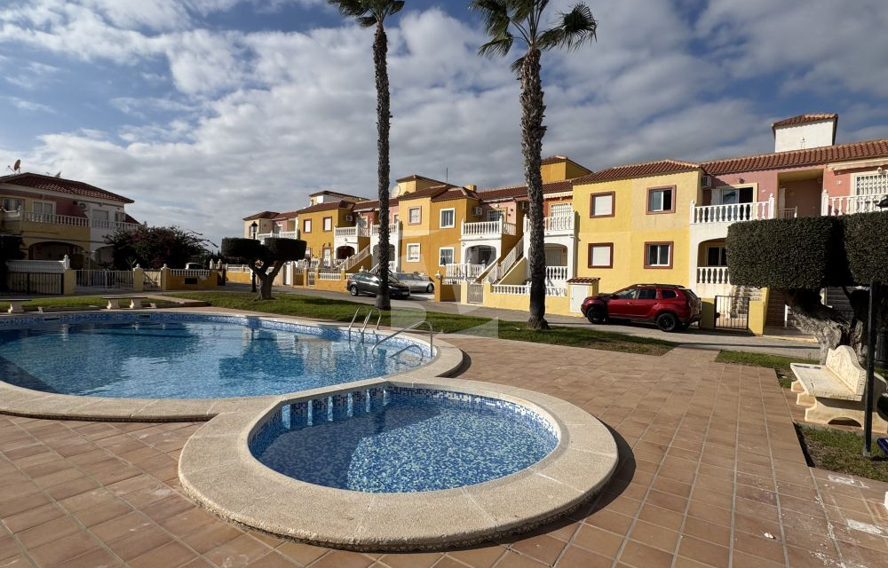 Bungalow · La Revente ORIHUELA COSTA · La Zenia