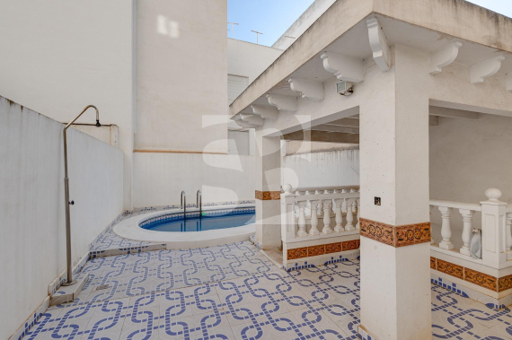PENTHOUSE - Odsprzedaż - TORREVIEJA - 