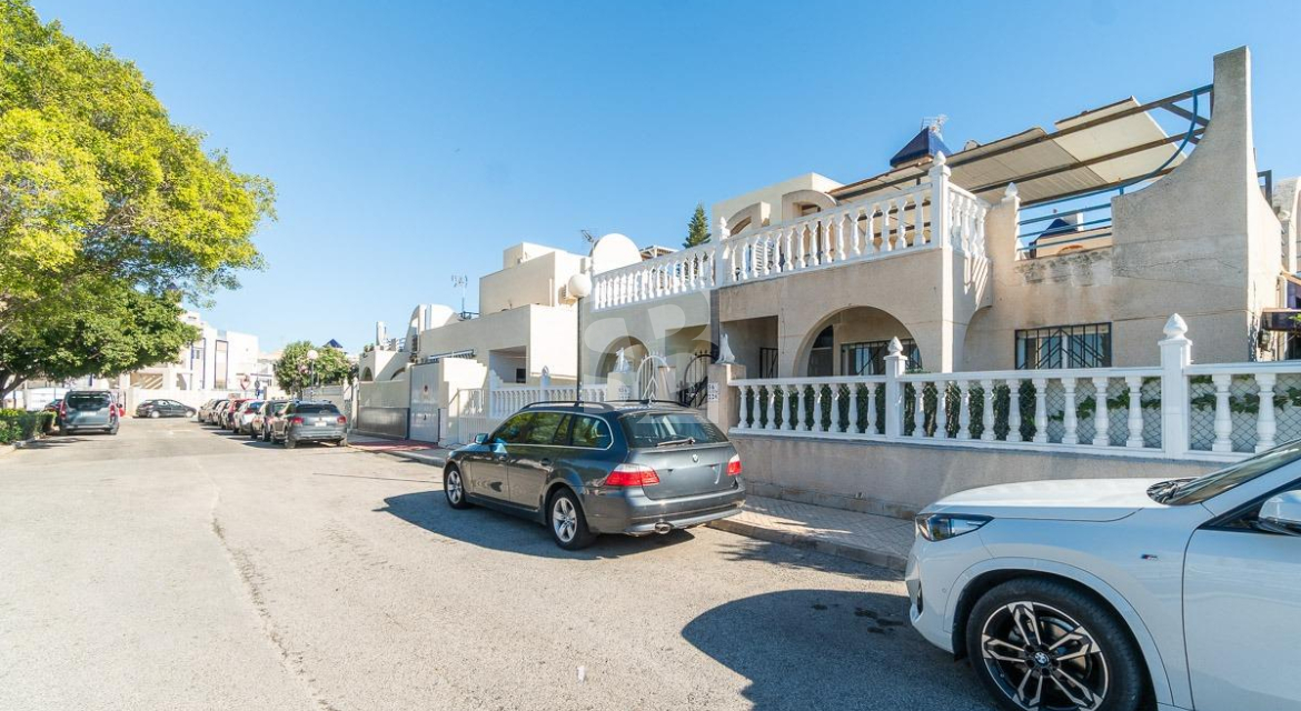 Бунгало · Продажа TORREVIEJA · Zona Carrefour