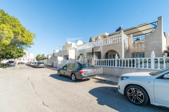 Bungalow - Odsprzedaż - TORREVIEJA - Zona Carrefour