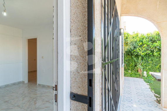 Bungalow - Odsprzedaż - TORREVIEJA - Zona Carrefour