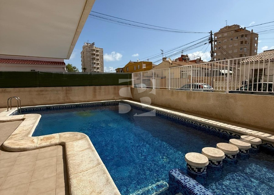Apartamento · Segunda Mano TORREVIEJA · Nueva Torrevieja