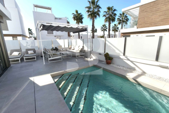 Villa - Segunda Mano - ORIHUELA COSTA - Villamartin