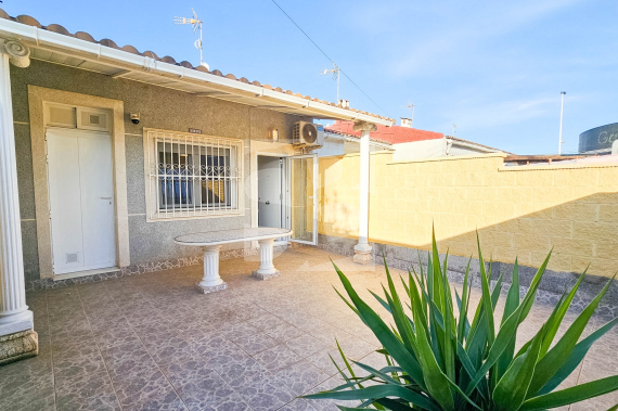 Bungalow - Segunda Mano - TORREVIEJA - Zona Carrefour