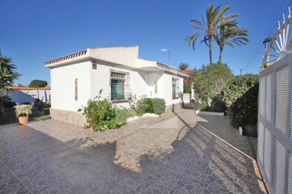 Villa - Segunda Mano - TORREVIEJA - Los Frutales